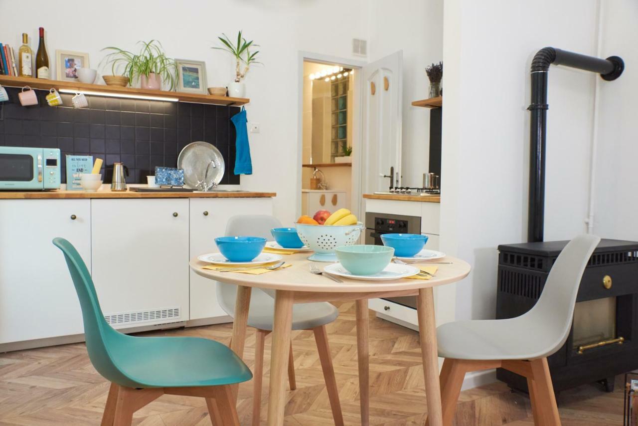 Self Check-In Cozy Stylish Flat By Vaci Street Apartment Budapest Bagian luar foto