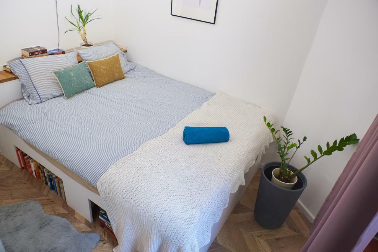 Self Check-In Cozy Stylish Flat By Vaci Street Apartment Budapest Bagian luar foto