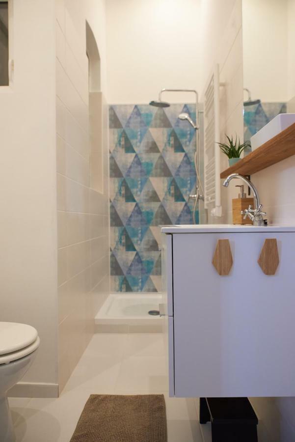 Self Check-In Cozy Stylish Flat By Vaci Street Apartment Budapest Bagian luar foto