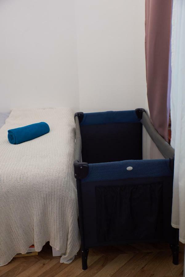Self Check-In Cozy Stylish Flat By Vaci Street Apartment Budapest Bagian luar foto