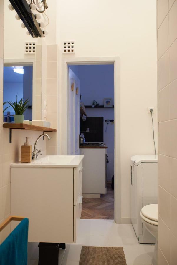 Self Check-In Cozy Stylish Flat By Vaci Street Apartment Budapest Bagian luar foto