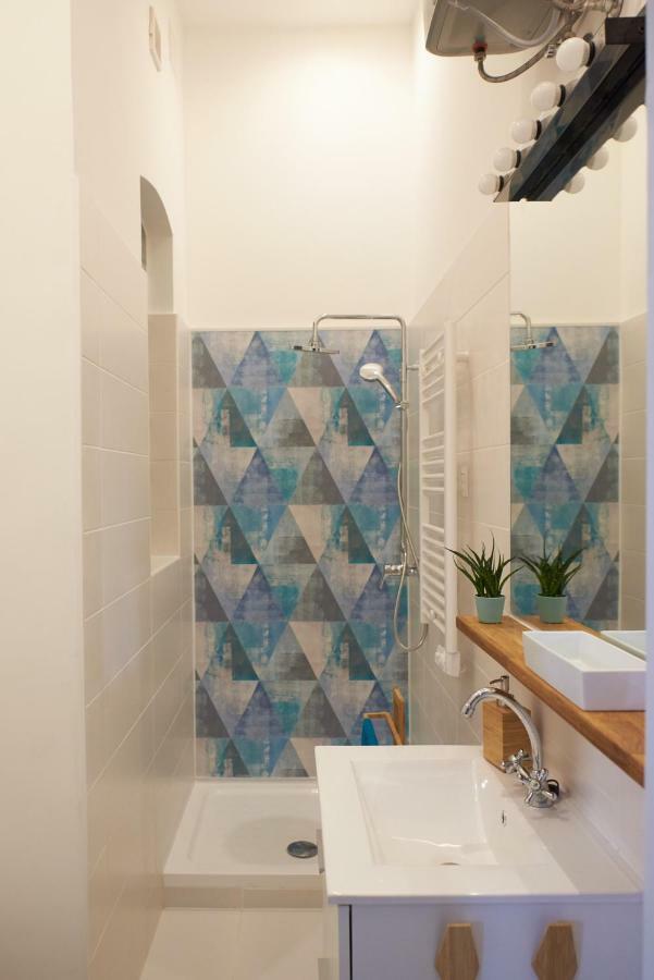 Self Check-In Cozy Stylish Flat By Vaci Street Apartment Budapest Bagian luar foto